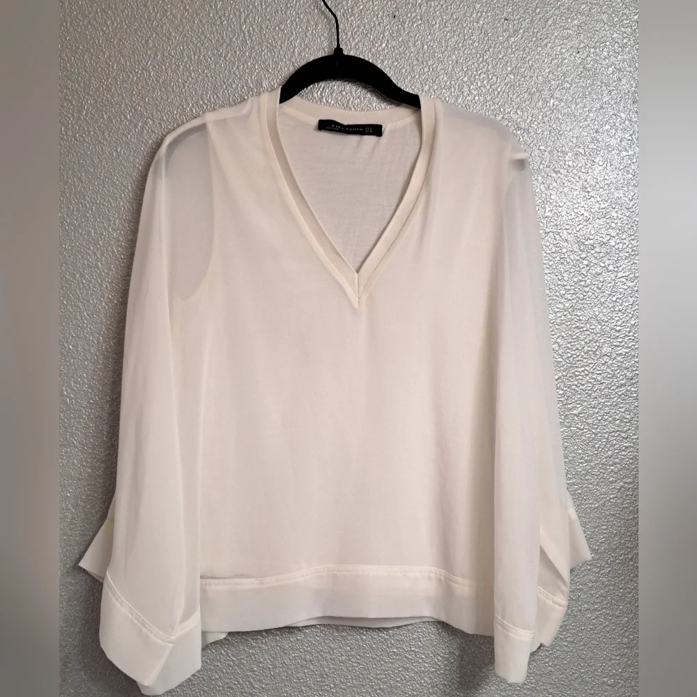 Zara Woman White Sheer V-Neck Top W ith Attatched Tank Top Size S